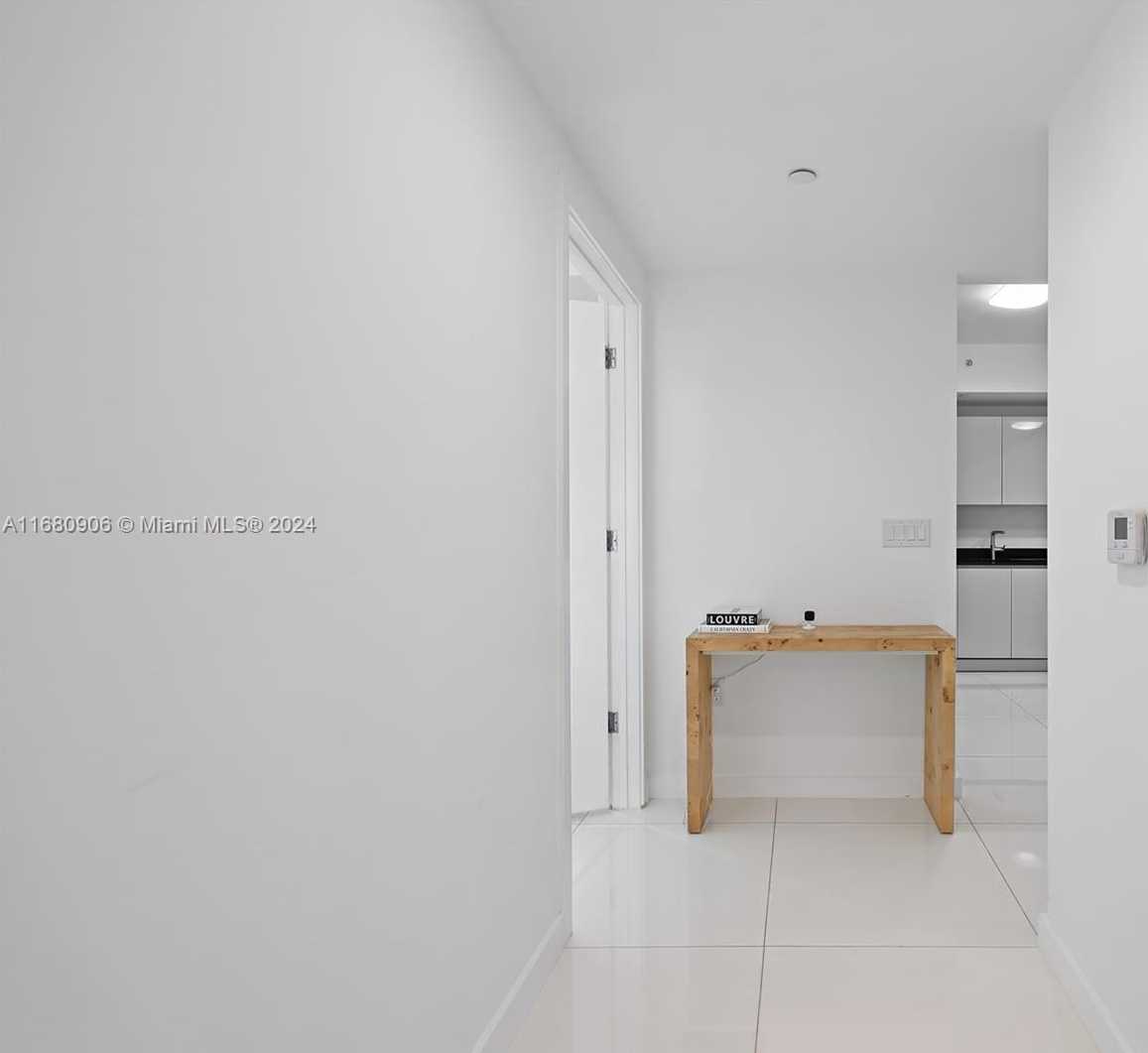 Small Image of 1010 BRICKELL AVE #3006, Miami Number 3