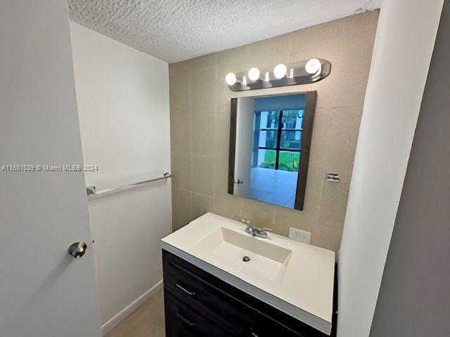 Small Image of 17021 NORTH BAY RD #124, Sunny Isles Beach Number 17
