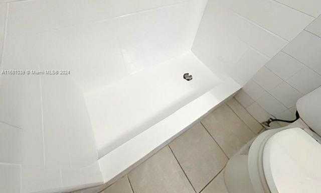 Small Image of 17021 NORTH BAY RD #124, Sunny Isles Beach Number 23