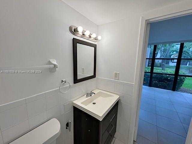 Small Image of 17021 NORTH BAY RD #124, Sunny Isles Beach Number 25