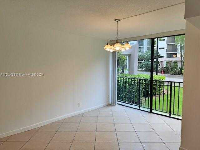 Small Image of 17021 NORTH BAY RD #124, Sunny Isles Beach Number 27