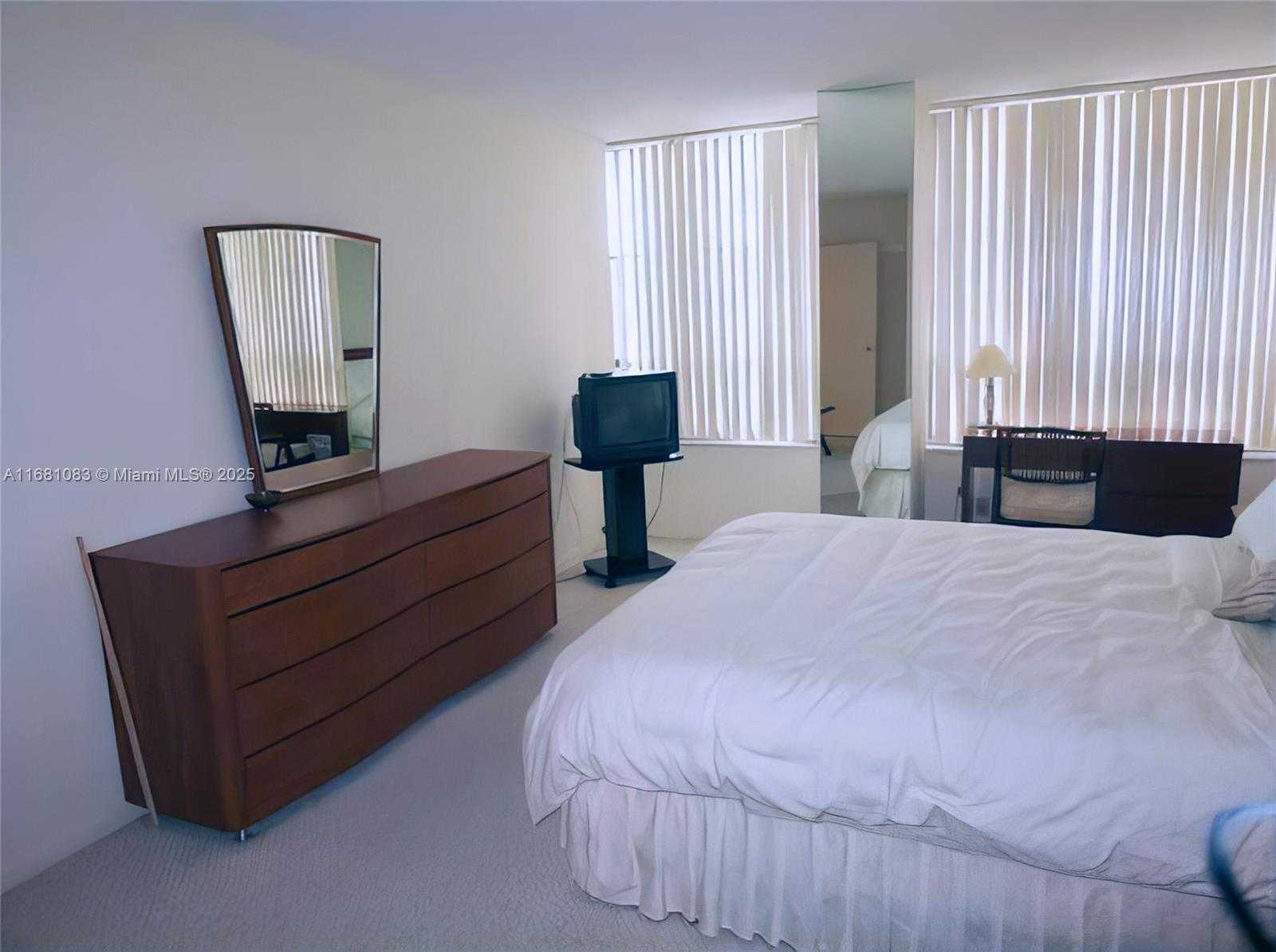Small Image of 500 THREE ISLANDS BLVD #116, Hallandale Beach Number 22