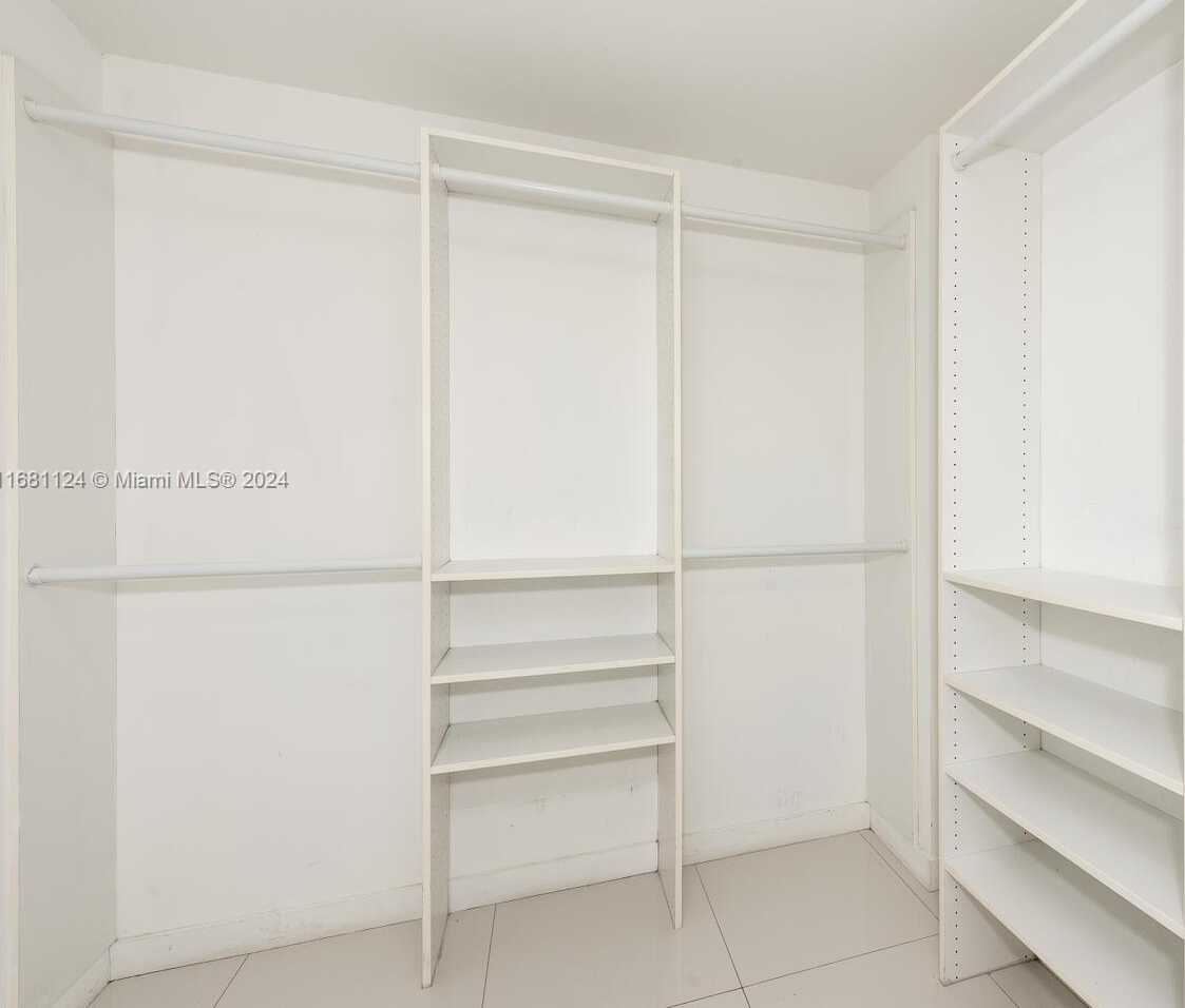 Small Image of 1120 98TH ST #203, Bay Harbor Islands Number 16
