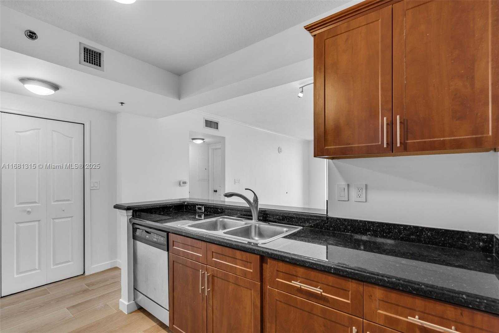 Small Image of 2665 SOUTH WEST 37TH AVE #1501, Miami Number 6