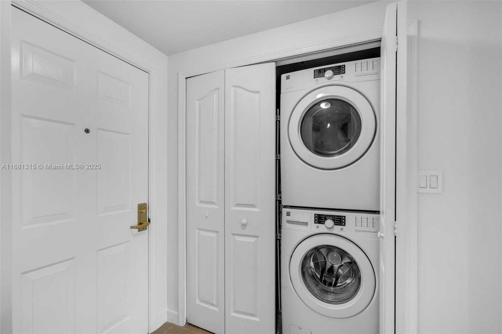 Small Image of 2665 SOUTH WEST 37TH AVE #1501, Miami Number 7