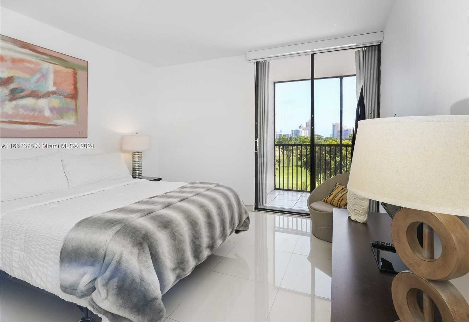Small Image of 20379 WEST COUNTRY CLUB DR #536, Aventura Number 11