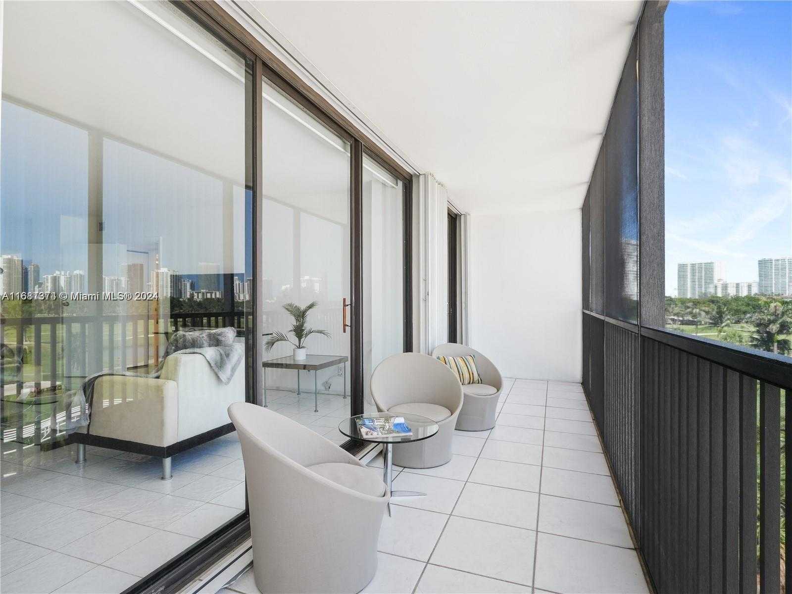Small Image of 20379 WEST COUNTRY CLUB DR #536, Aventura Number 13
