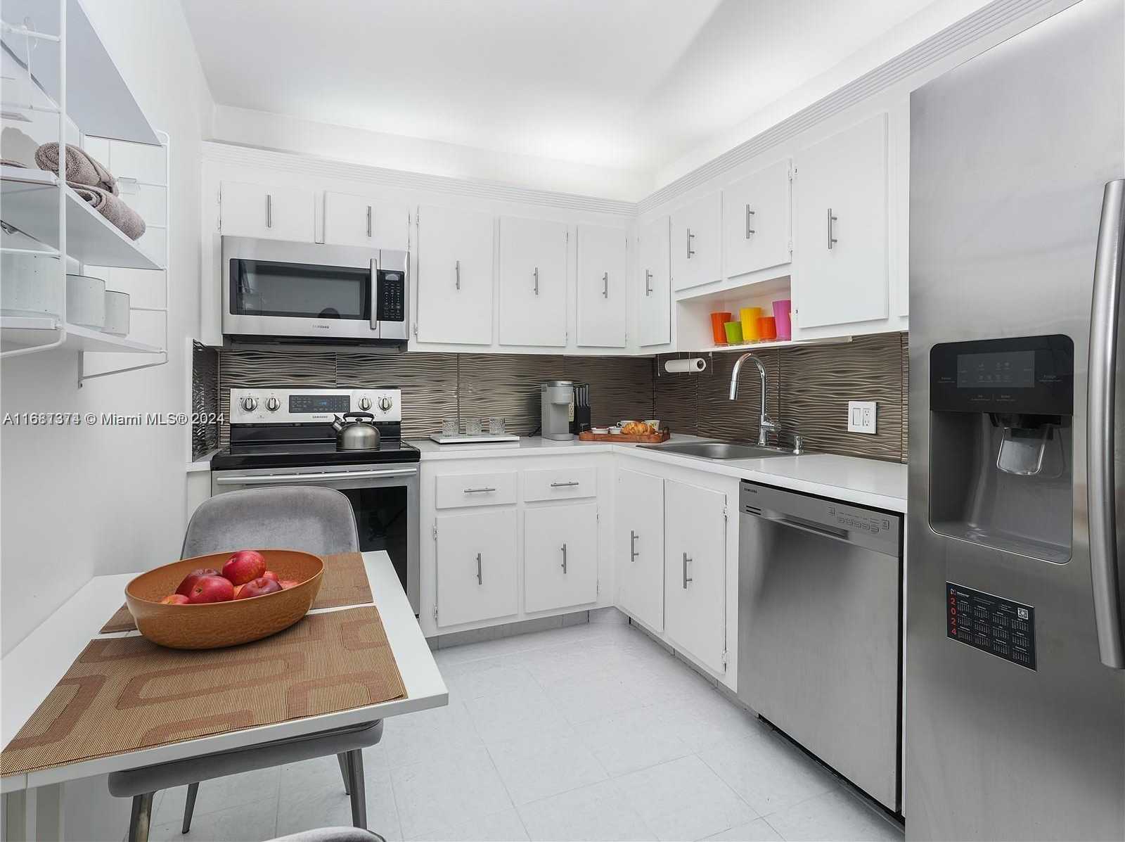 Small Image of 20379 WEST COUNTRY CLUB DR #536, Aventura Number 5