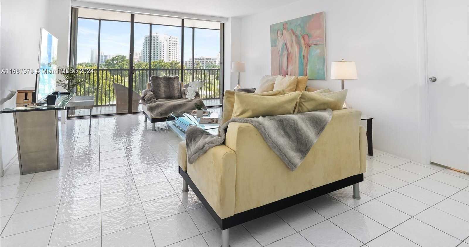 Small Image of 20379 WEST COUNTRY CLUB DR #536, Aventura Number 6