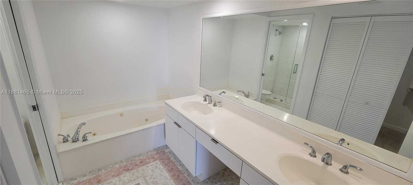 Small Image of 3500 MYSTIC POINTE DR #2302, Aventura Number 13