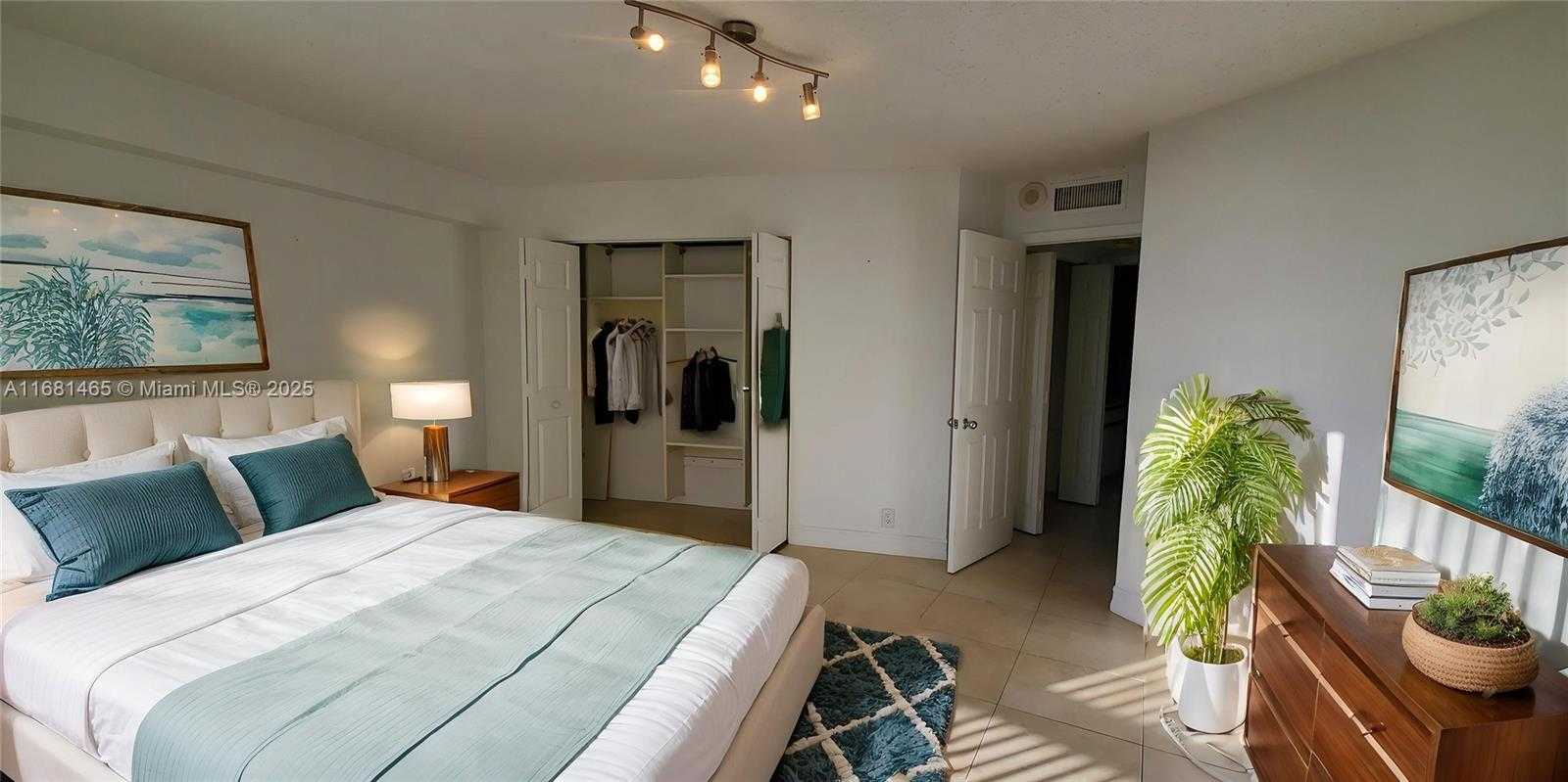 Small Image of 3500 MYSTIC POINTE DR #2302, Aventura Number 16
