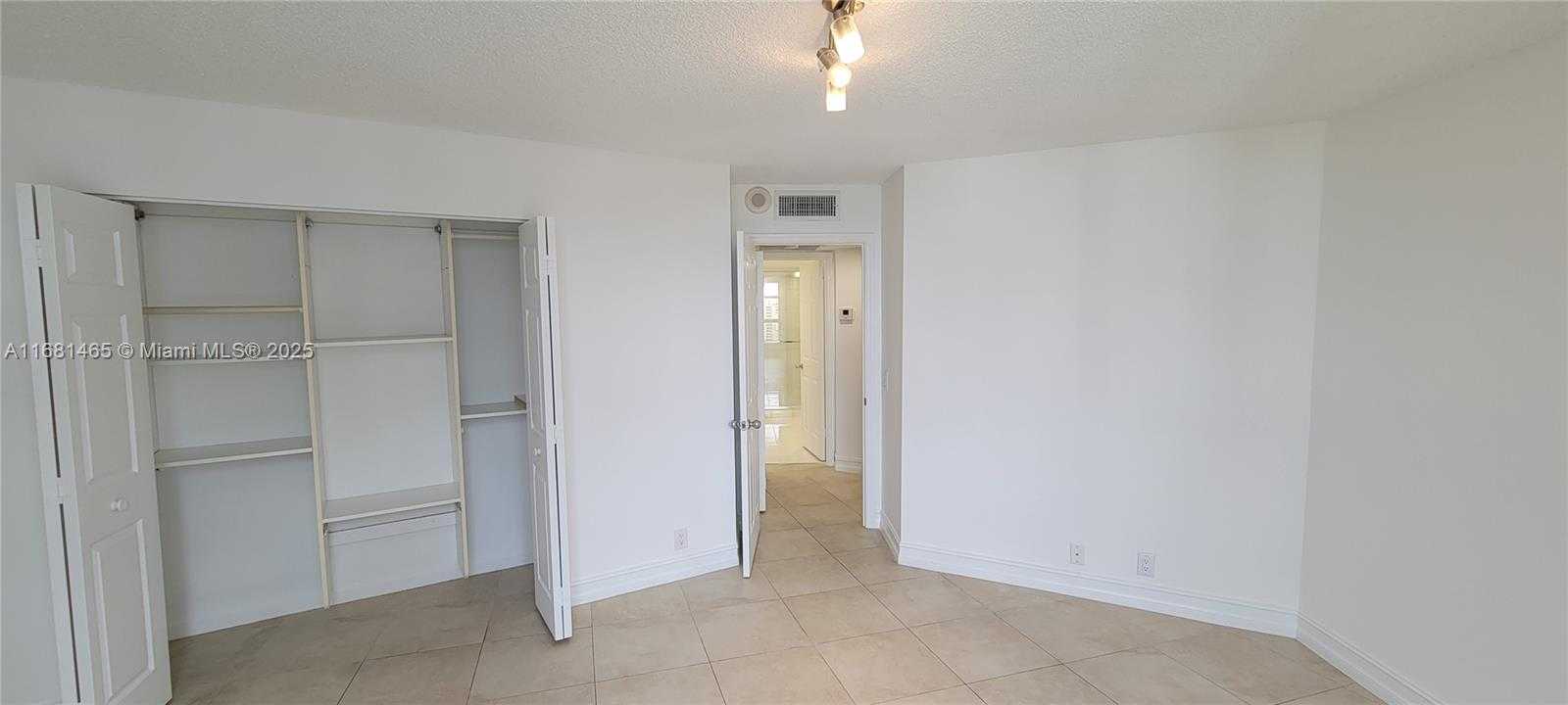 Small Image of 3500 MYSTIC POINTE DR #2302, Aventura Number 21