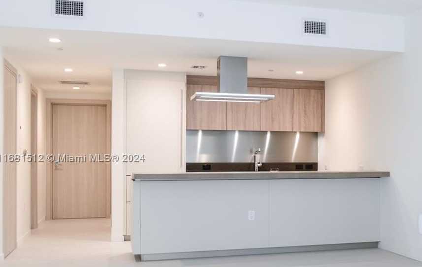 Small Image of 1000 BRICKELL PLAZA #3307, Miami Number 10