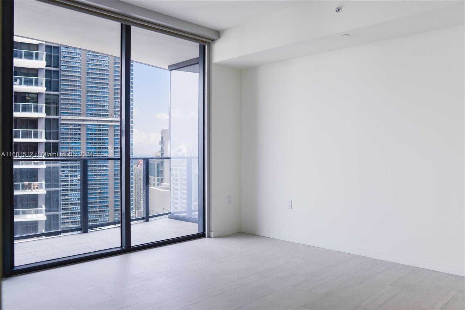 Small Image of 1000 BRICKELL PLAZA #3307, Miami Number 11