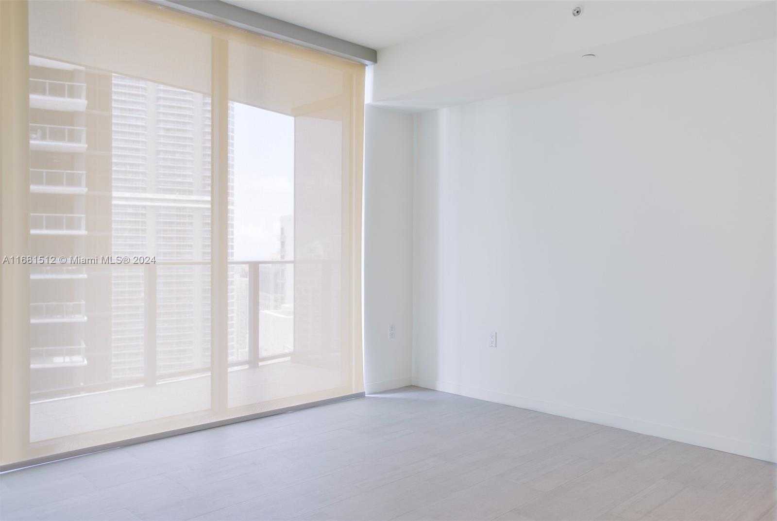 Small Image of 1000 BRICKELL PLAZA #3307, Miami Number 12