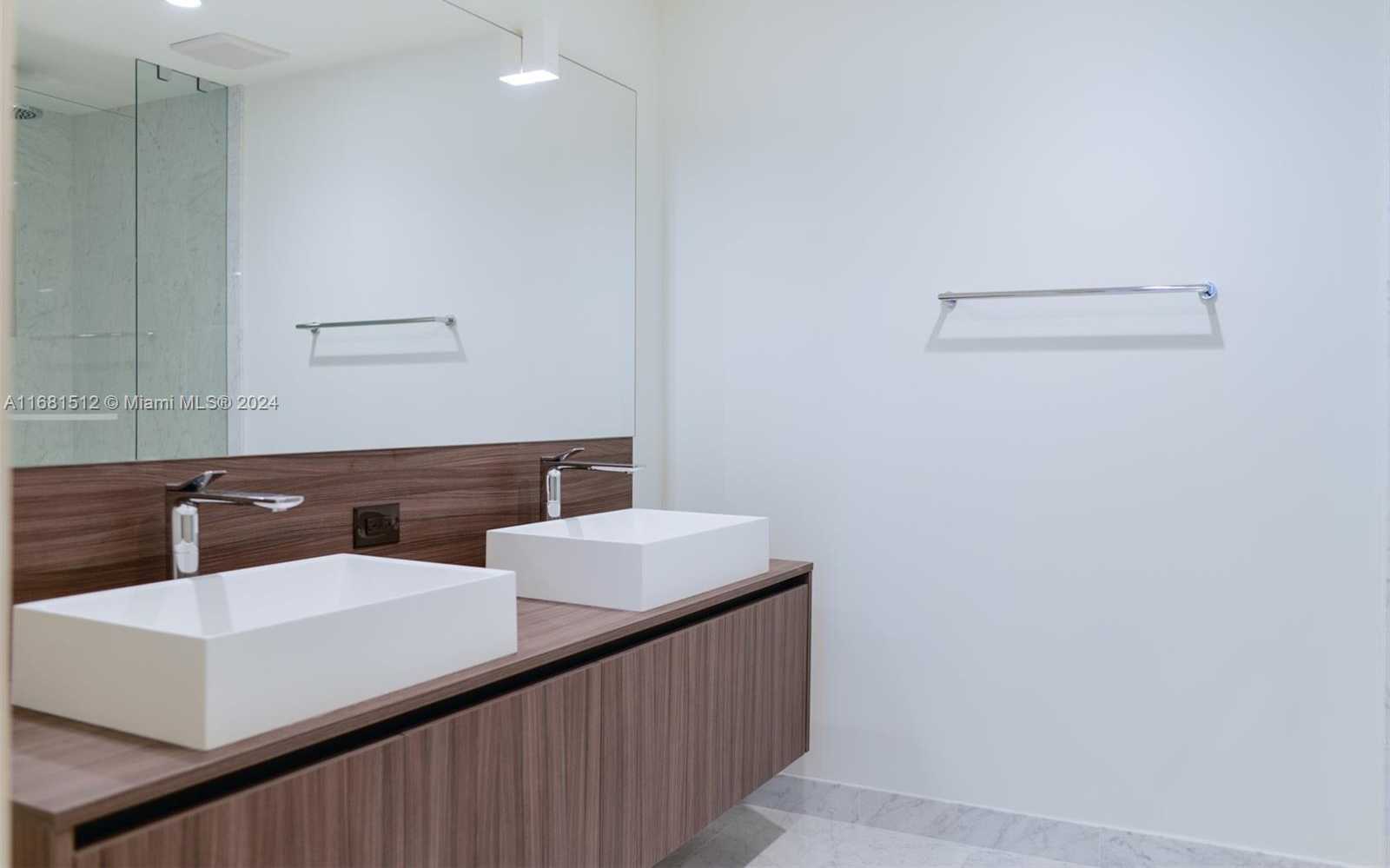 Small Image of 1000 BRICKELL PLAZA #3307, Miami Number 15