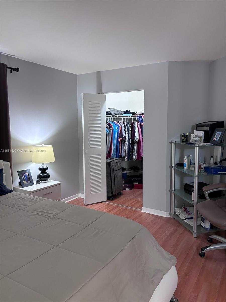 Small Image of 9725 FONTAINEBLEAU BLVD #A212, Miami Number 11