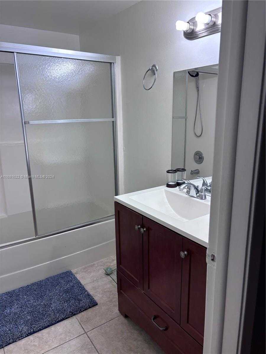 Small Image of 9725 FONTAINEBLEAU BLVD #A212, Miami Number 15