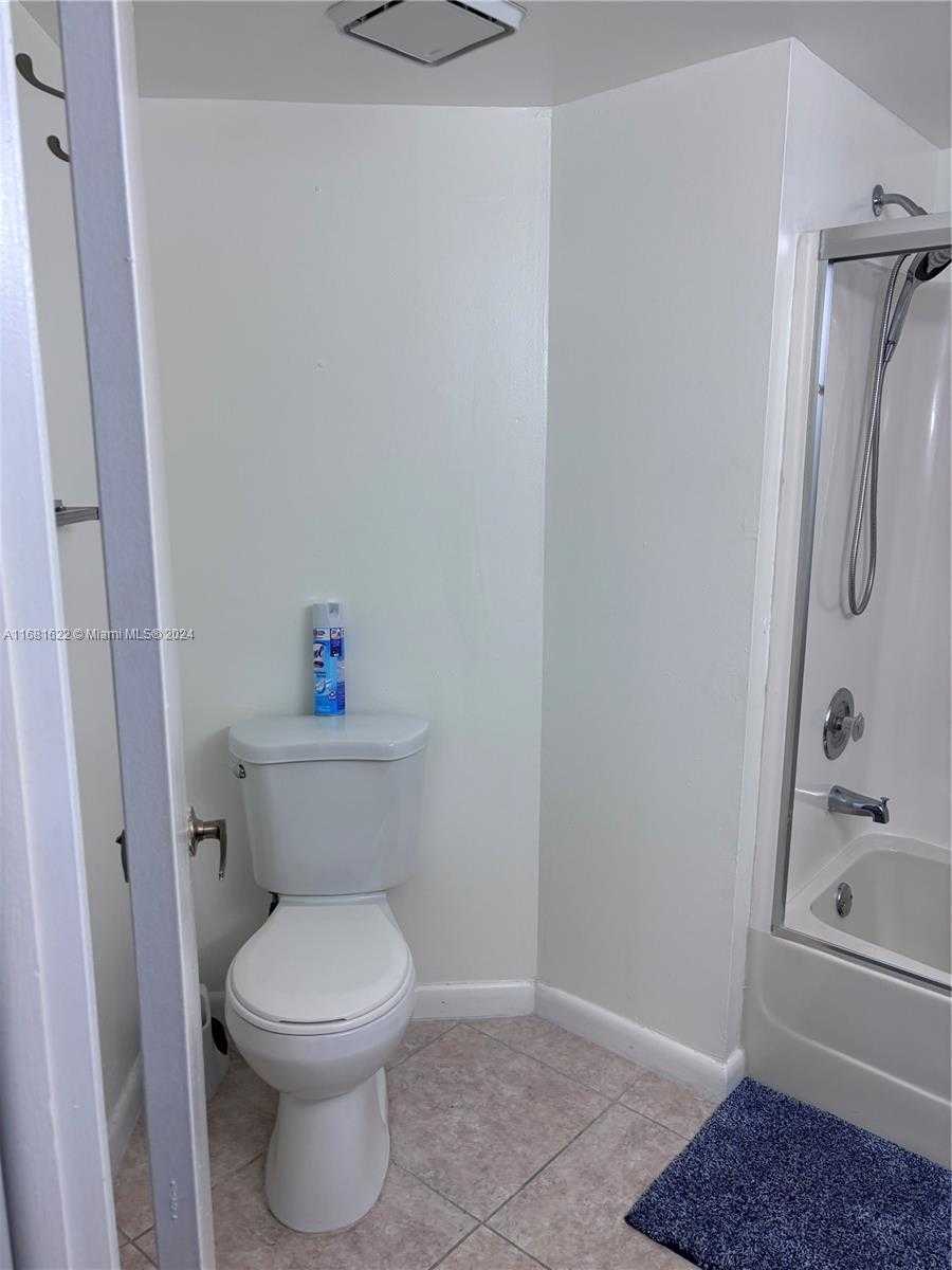 Small Image of 9725 FONTAINEBLEAU BLVD #A212, Miami Number 18