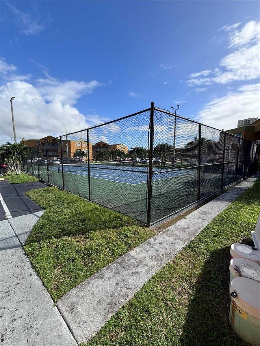 Small Image of 9725 FONTAINEBLEAU BLVD #A212, Miami Number 7