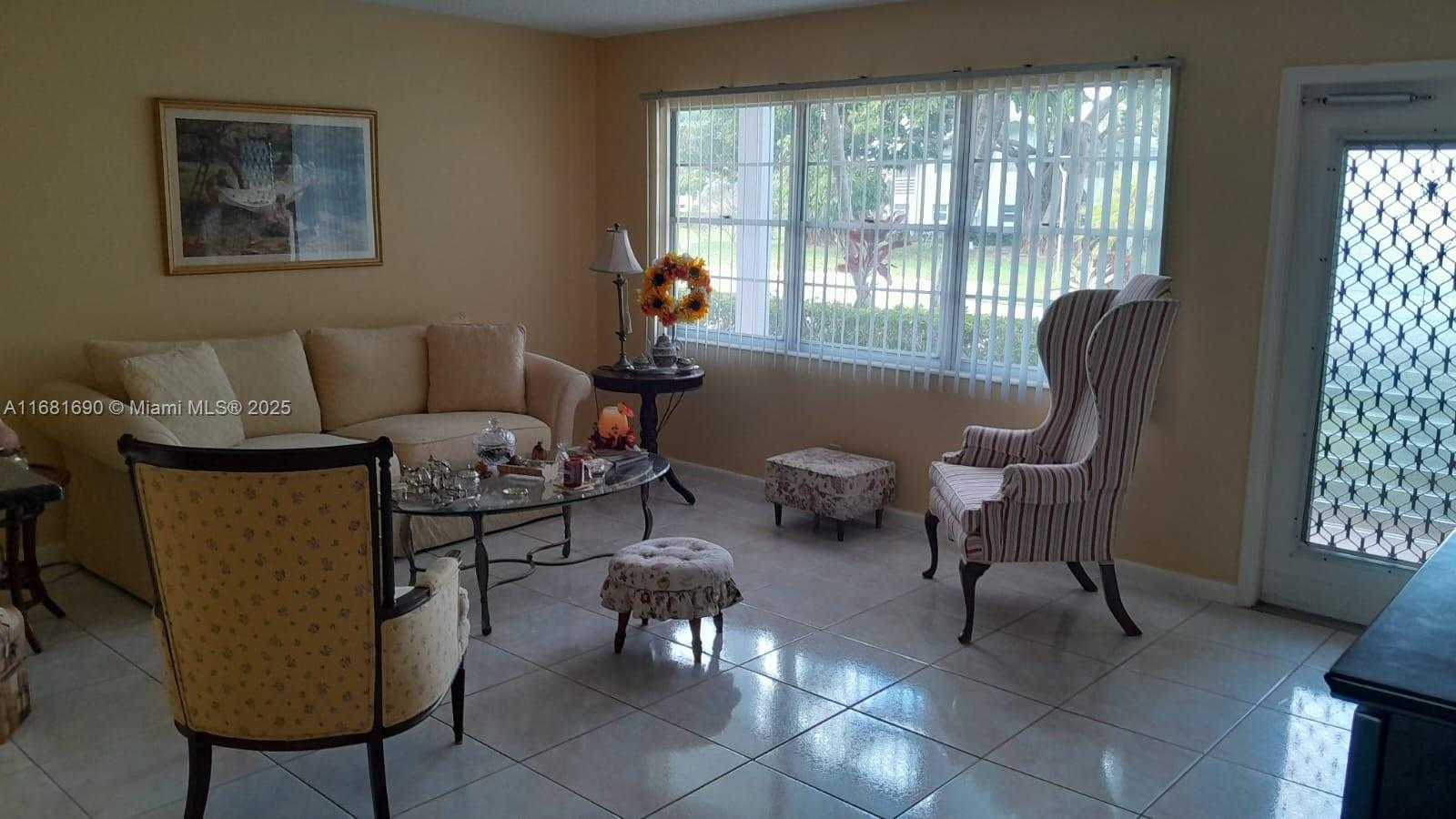 Small Image of 1087 HARWOOD F #1087, Deerfield Beach Number 3