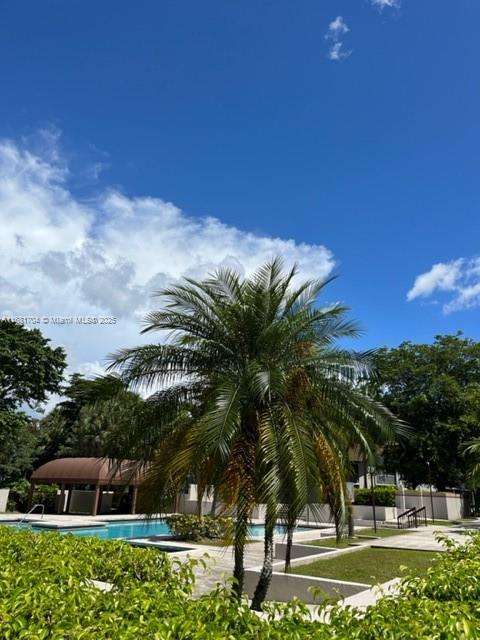 Small Image of 14020 SOUTH WEST 90TH TER #14020, Miami Number 13