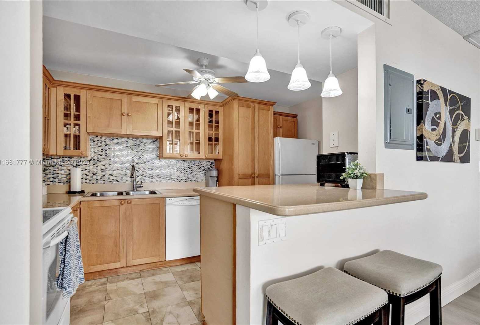 Small Image of 1400 SOUTH OCEAN DR #708, Hollywood Number 8
