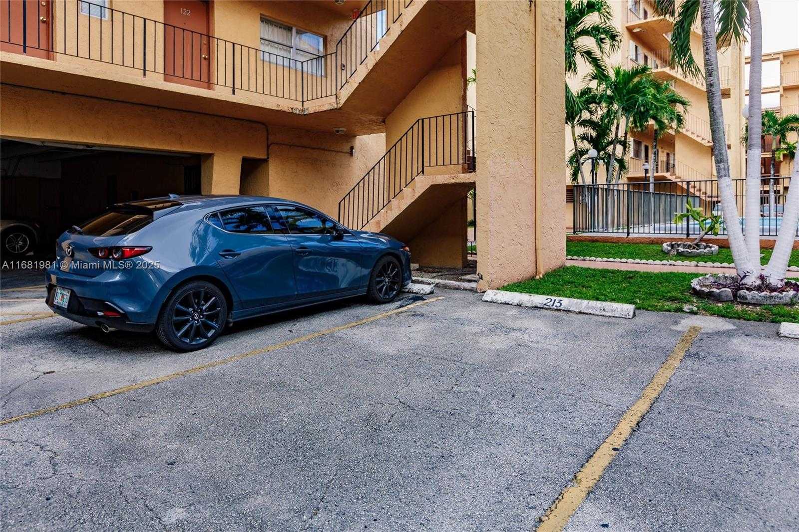 Small Image of 1900 WEST 54TH ST #213, Hialeah Number 20