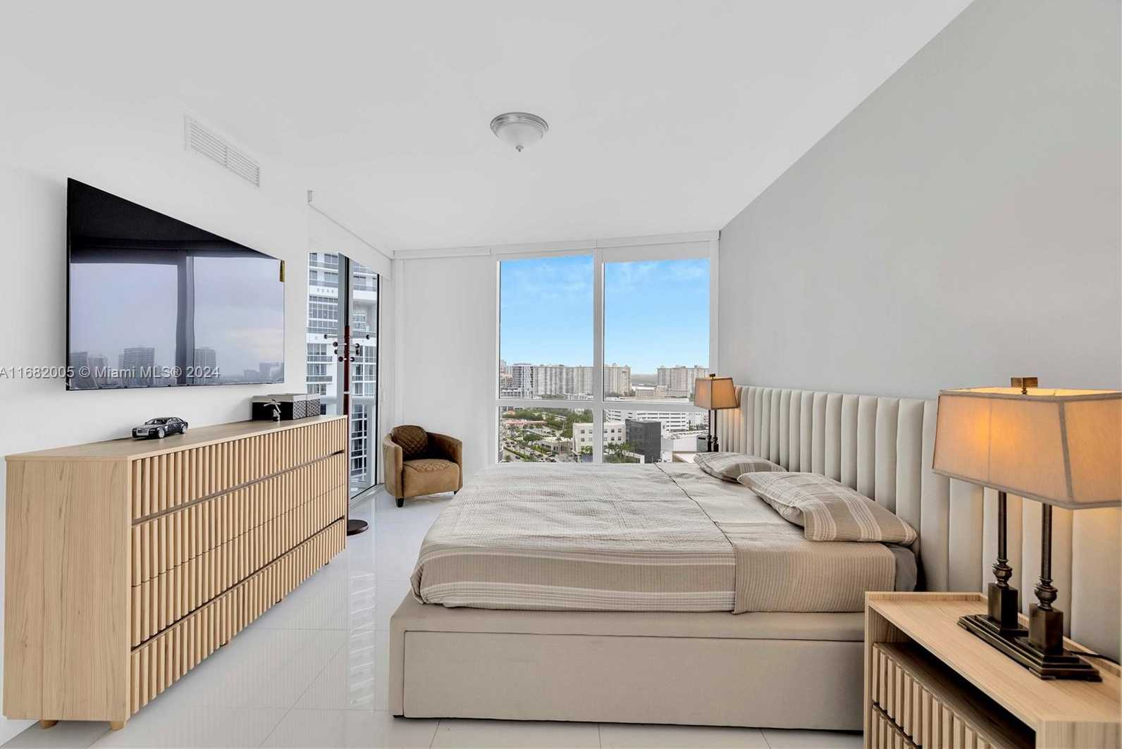 Small Image of 18201 COLLINS AVE #1905, Sunny Isles Beach Number 10