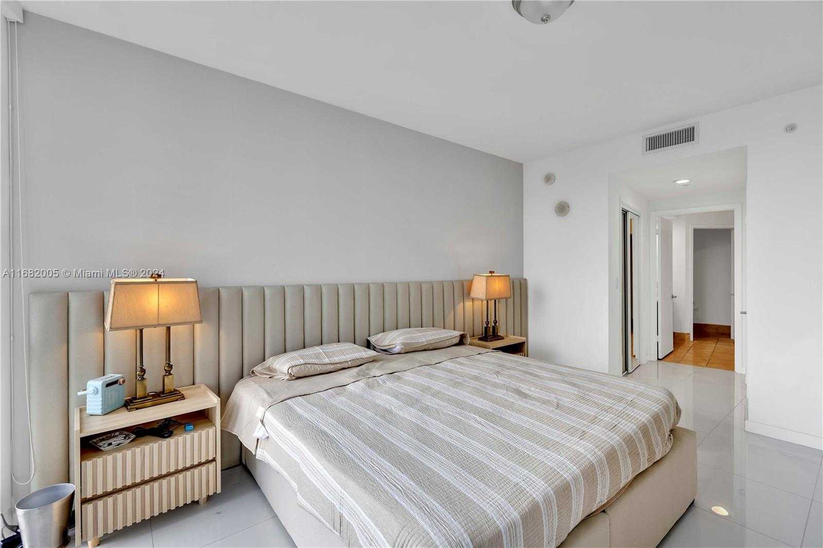 Small Image of 18201 COLLINS AVE #1905, Sunny Isles Beach Number 12