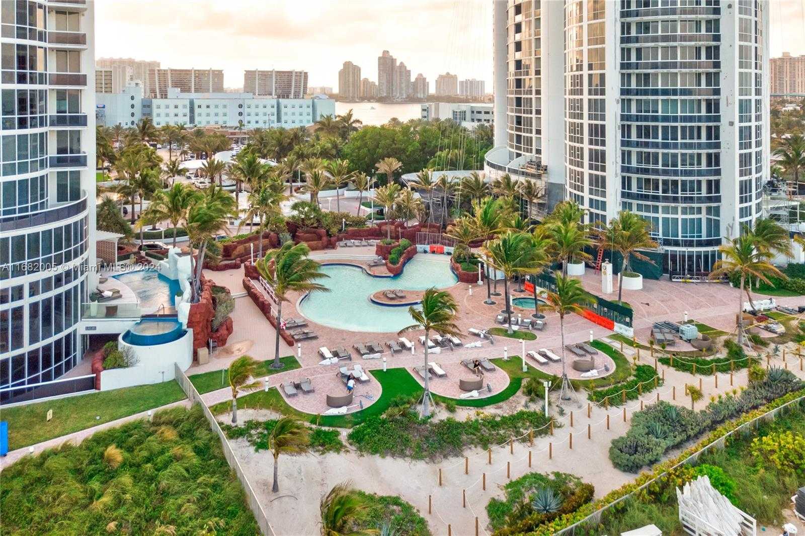 Small Image of 18201 COLLINS AVE #1905, Sunny Isles Beach Number 27
