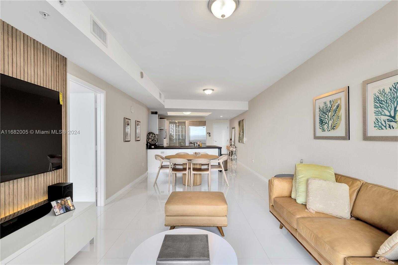 Small Image of 18201 COLLINS AVE #1905, Sunny Isles Beach Number 4
