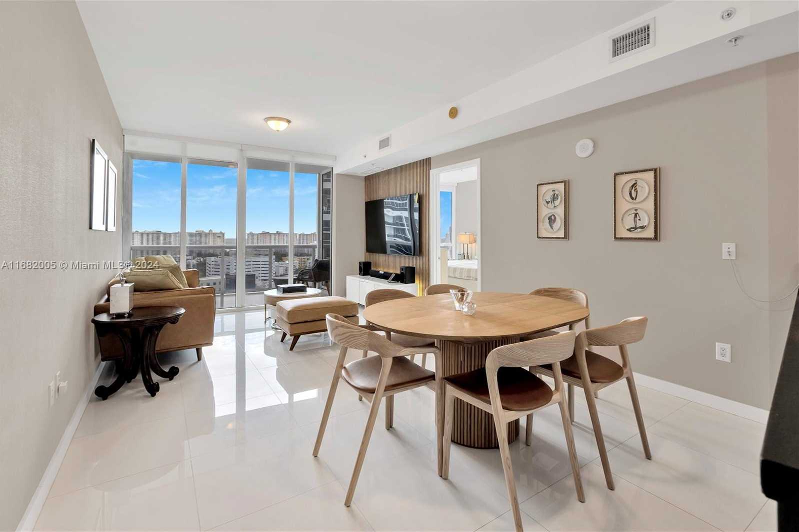 Small Image of 18201 COLLINS AVE #1905, Sunny Isles Beach Number 5