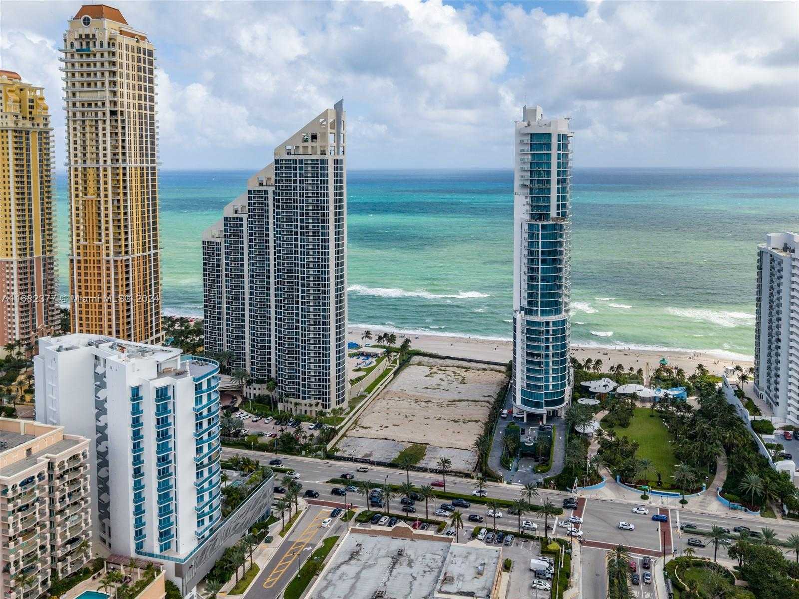 Small Image of 17550 Collins Ave, Sunny Isles Beach, FL 33160, USA Number 10