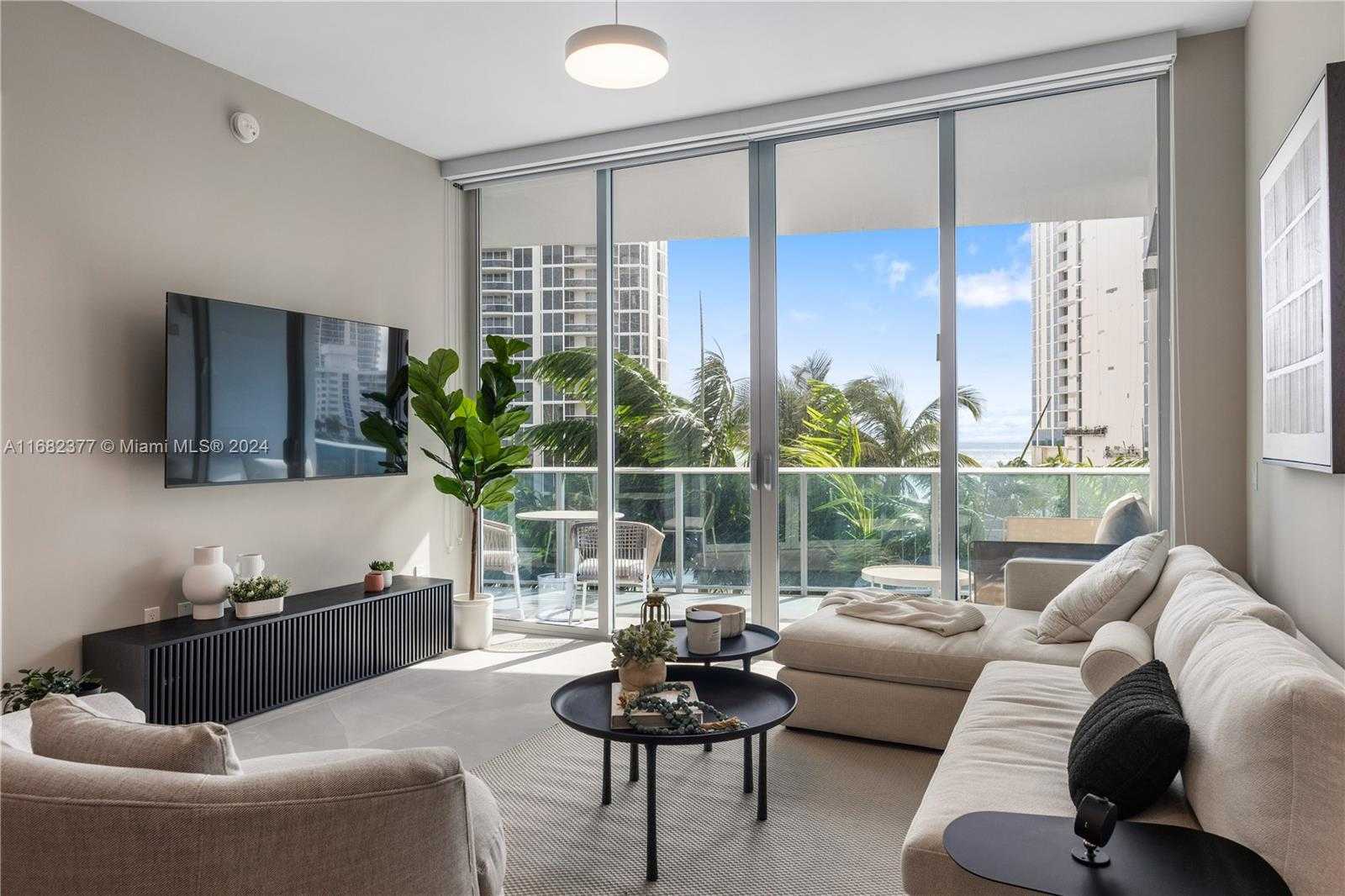 Small Image of 17550 Collins Ave, Sunny Isles Beach, FL 33160, USA Number 22