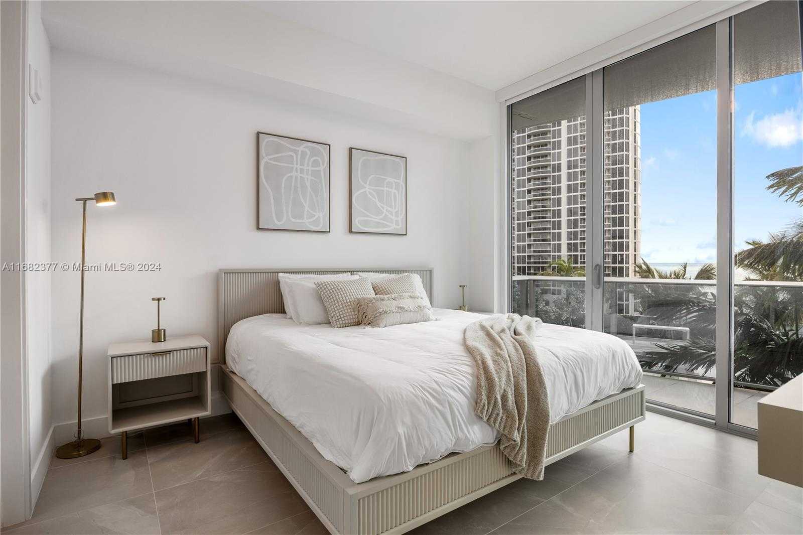 Small Image of 17550 Collins Ave, Sunny Isles Beach, FL 33160, USA Number 25
