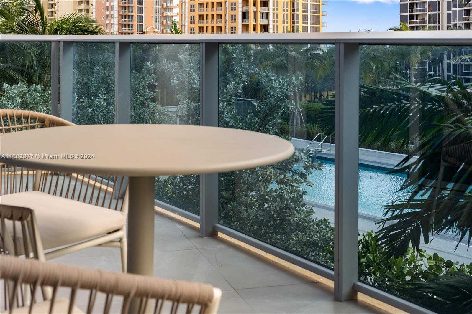 Small Image of 17550 Collins Ave, Sunny Isles Beach, FL 33160, USA Number 31