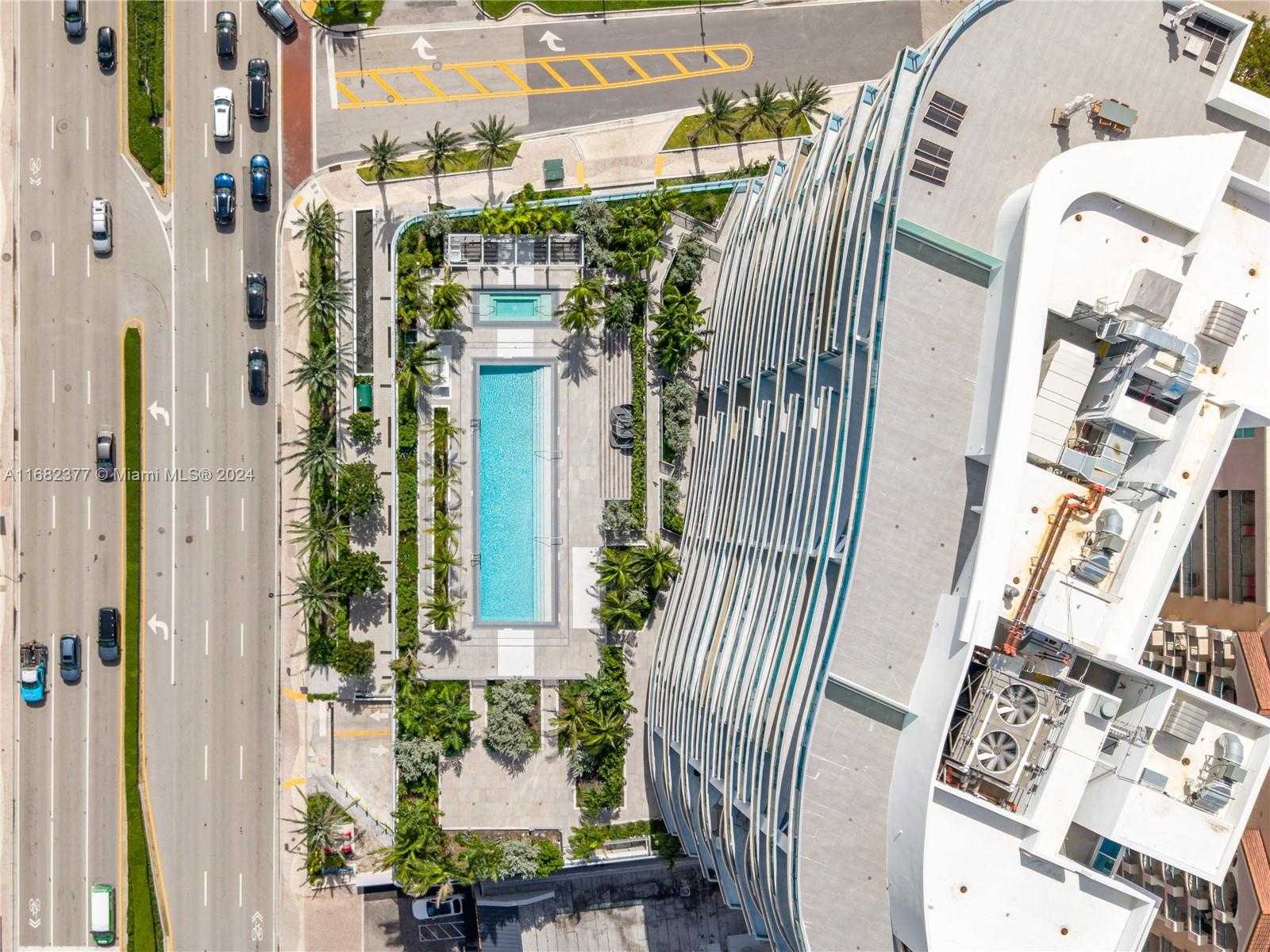 Small Image of 17550 Collins Ave, Sunny Isles Beach, FL 33160, USA Number 40