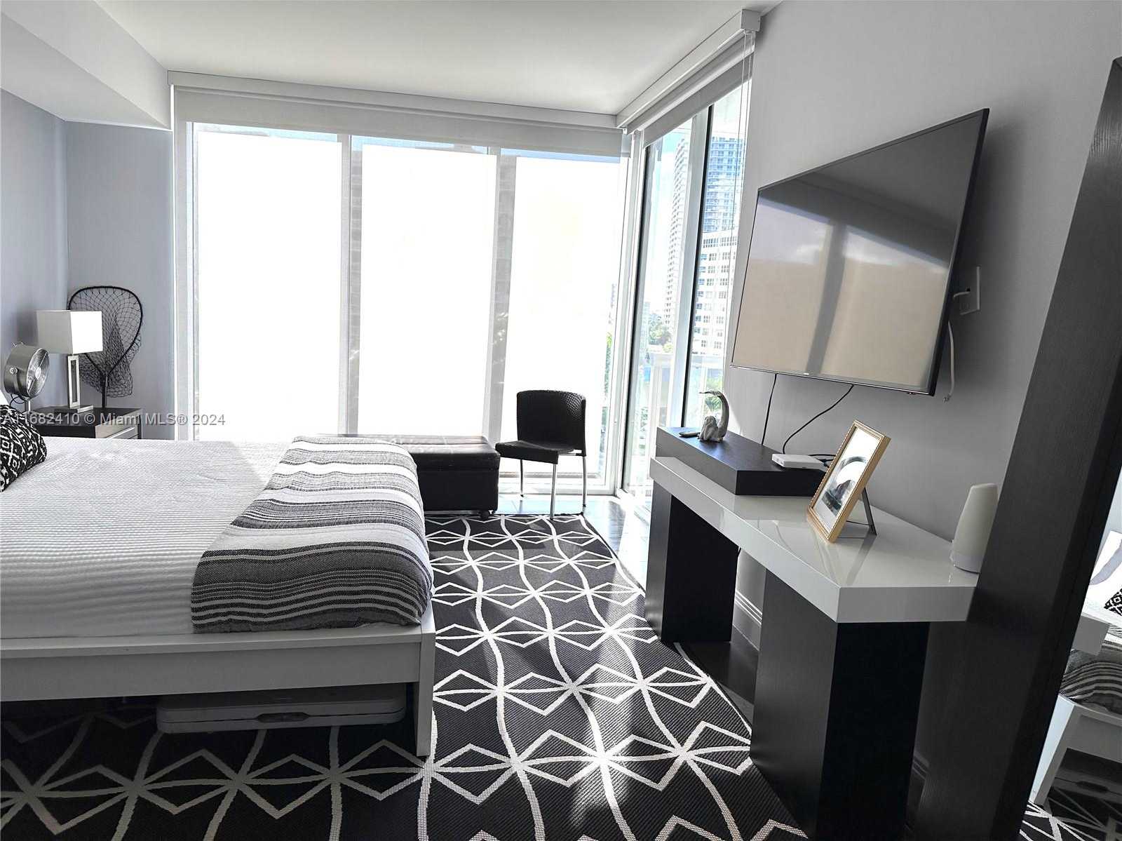 Small Image of 1800 SOUTH OCEAN DR #508, Hallandale Beach Number 12