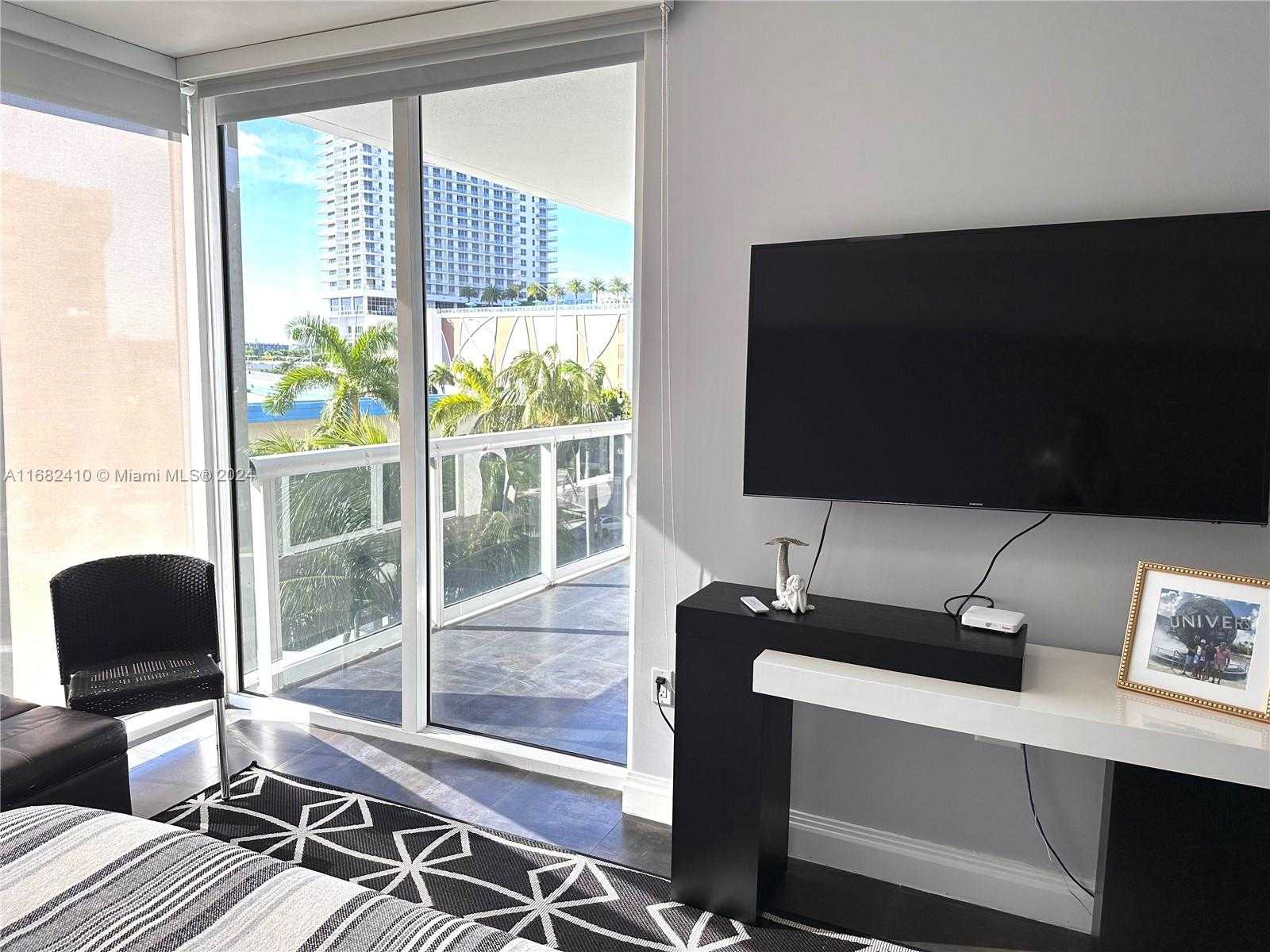 Small Image of 1800 SOUTH OCEAN DR #508, Hallandale Beach Number 15