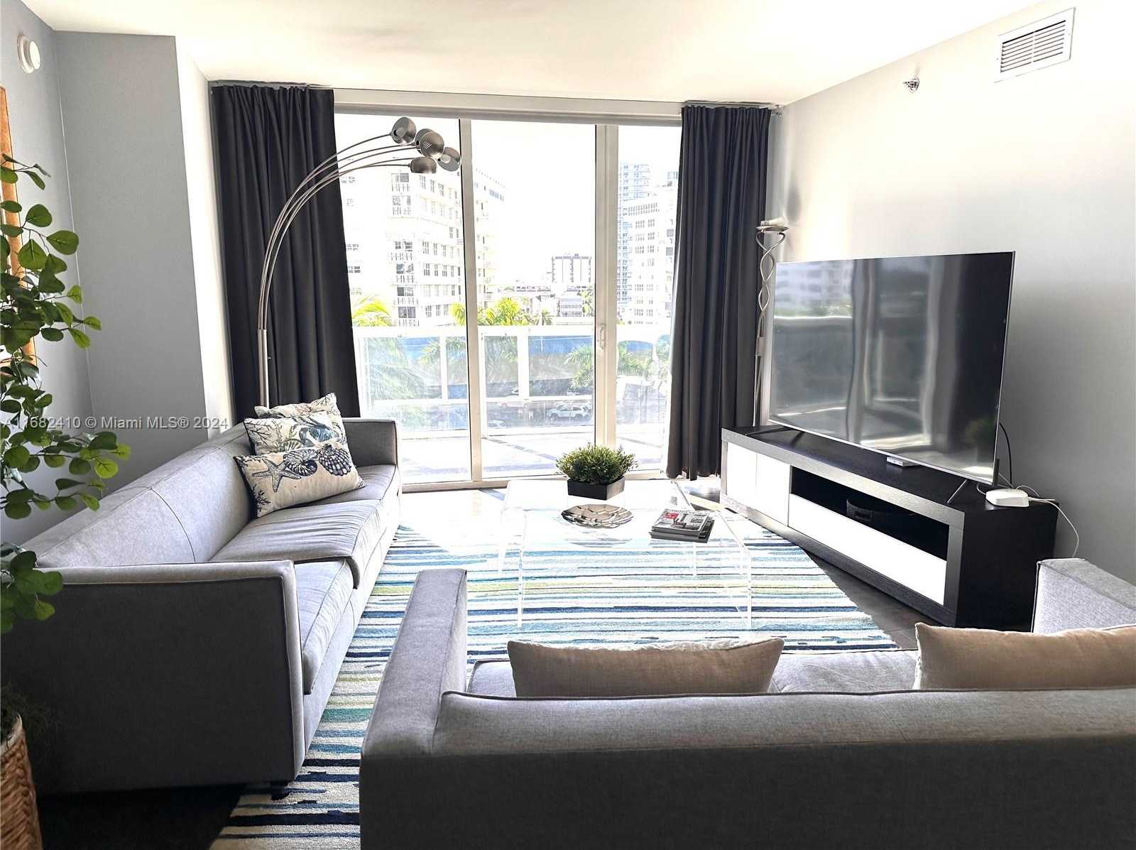Small Image of 1800 SOUTH OCEAN DR #508, Hallandale Beach Number 2