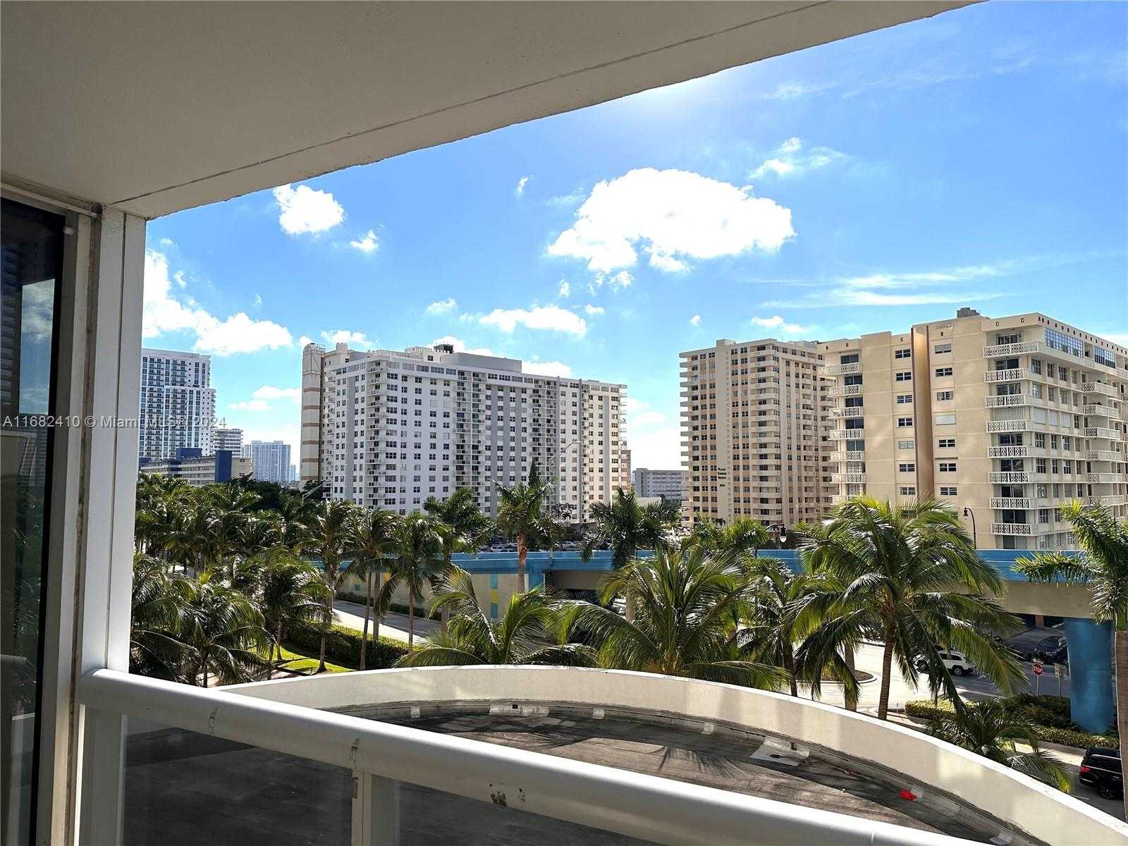 Small Image of 1800 SOUTH OCEAN DR #508, Hallandale Beach Number 27