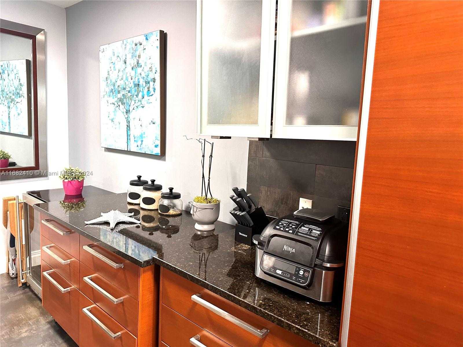 Small Image of 1800 SOUTH OCEAN DR #508, Hallandale Beach Number 8