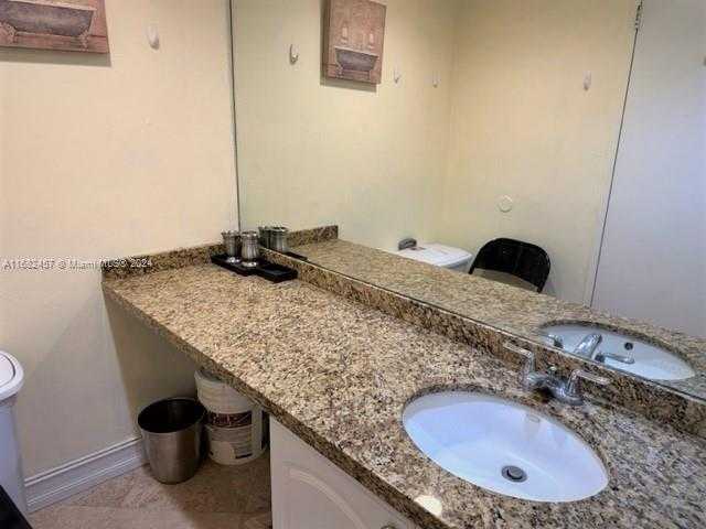 Small Image of 4001 SOUTH OCEAN DR #9L, Hollywood Number 12