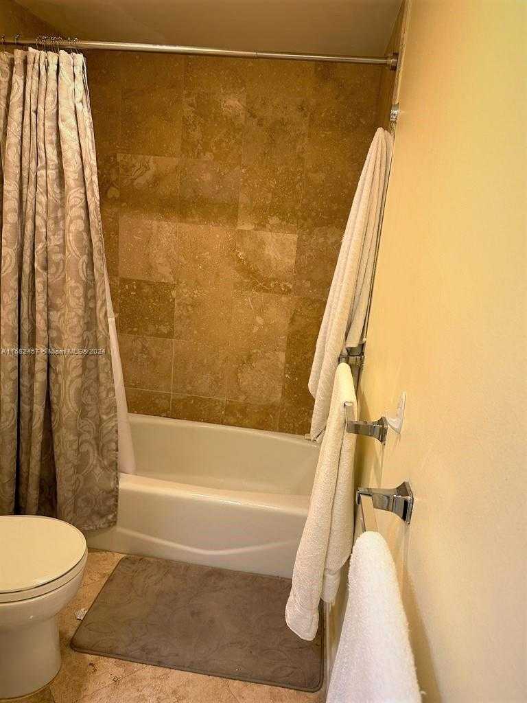 Small Image of 4001 SOUTH OCEAN DR #9L, Hollywood Number 15
