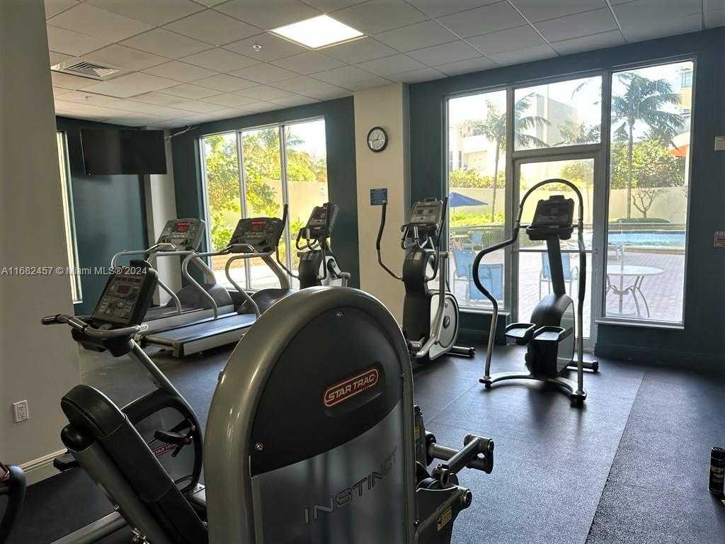 Small Image of 4001 SOUTH OCEAN DR #9L, Hollywood Number 17