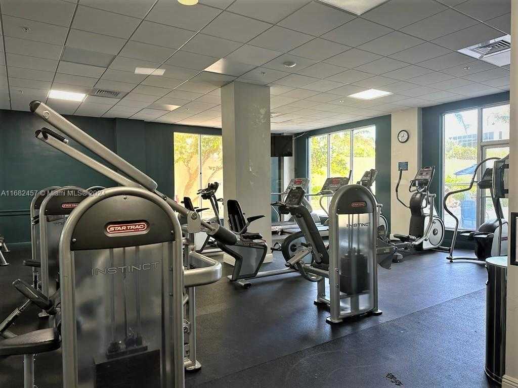 Small Image of 4001 SOUTH OCEAN DR #9L, Hollywood Number 18