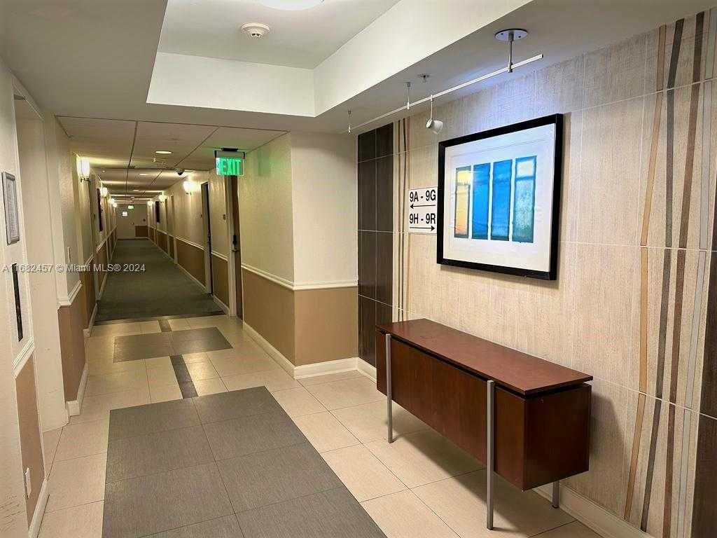 Small Image of 4001 SOUTH OCEAN DR #9L, Hollywood Number 30