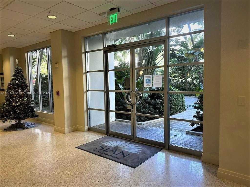 Small Image of 4001 SOUTH OCEAN DR #9L, Hollywood Number 32