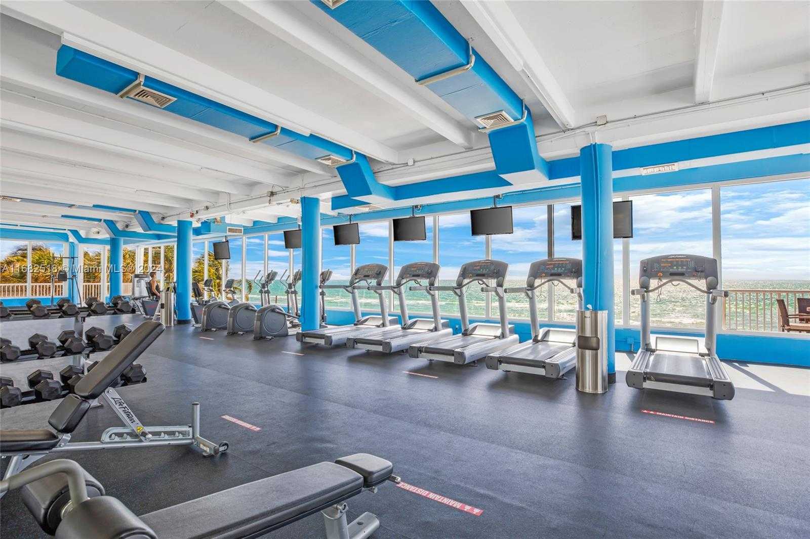 Small Image of 5401 Collins Ave, Miami Beach, FL 33140, USA Number 29